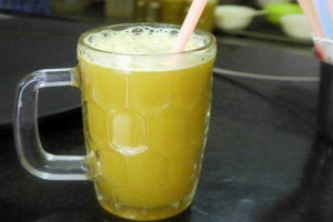 Ăn vặt Nước Mía & Sinh Tố - Xóm Chiếu