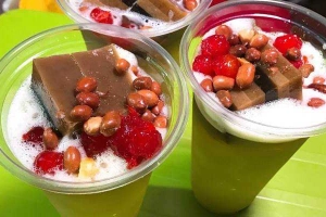 Ăn vặt Nước Mía & Trái Cây Bình Dân - Hoàng Bích Sơn