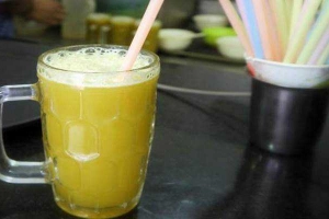 Ăn vặt Nước Mía Vỉa Hè - Phan Văn Hân