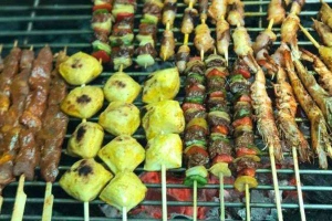 Ăn vặt Nướng Xiên Sapa & Thắng Cố - Bùi Ngọc Dương
