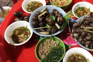 Ăn vặt Ốc Bến Ngự