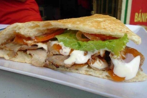Ăn vặt One One - Bánh Mì Doner Kebab
