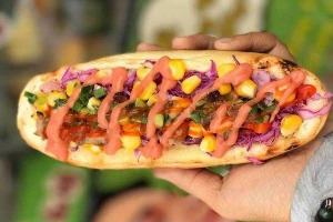 Ăn vặt Ông Lý - Bánh Mì - Nguyễn Thượng Hiền