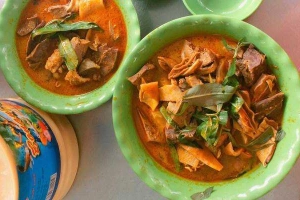 Ăn vặt Phá Lấu & Bánh Canh Cua - Đường Số 13