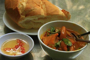 Ăn vặt Phá Lấu Bò - 488 Nguyễn Tất Thành