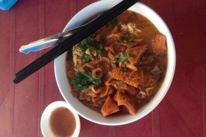 Ăn vặt Phá Lấu Bò - Chung Cư H3 Chu Văn An