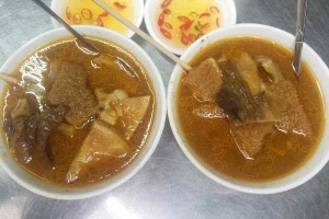 Ăn vặt Phá Lấu Bò & Cơm Cháy Chà Bông