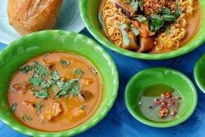 Ăn vặt Phá Lấu & Bò Kho - Tôn Đản