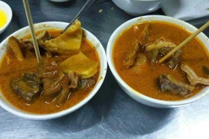 Ăn vặt Phá Lấu Bò - Quốc Lộ 13 Cũ