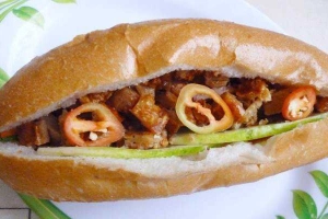 Ăn vặt Phúc Hải - Bánh Mì & Bánh Hỏi Heo Quay