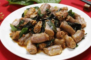 Ăn vặt Quán Cây Xăng - Gà Nướng & Lòng Xào