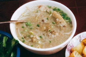 Ăn vặt Quán Cháo Lòng - Tên Lửa