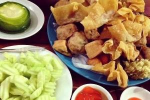 Quán Ăn Ăn Vặt Quán - Ngọc Hồi