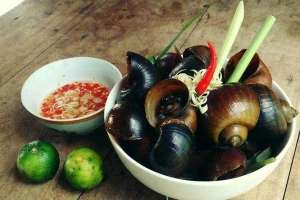 Ăn vặt Quán Ốc 20K - Ý Lan