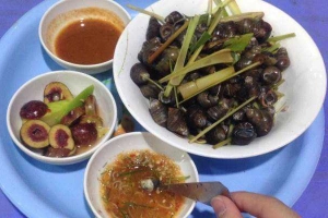 Ăn vặt Quán Ốc Ven Hồ - Đặng Tiến Đông