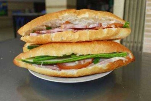 Ăn vặt Quán Thuận - Bánh Mì & Xíu Mại