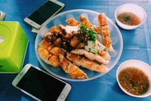 Ăn vặt Quang Linh - Bánh Mì Nướng Lạng Sơn
