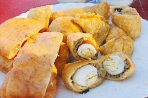 Ăn vặt Quẩy Nóng, Bánh Gối & Bánh Bao Chiên - Phó Đức Chính