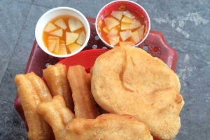 Ăn vặt Quẩy Nóng & Bánh Tiêu - Đường Thành