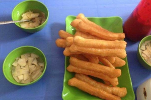 Ăn vặt Quẩy Rán & Bánh Tiêu - Đội Cấn