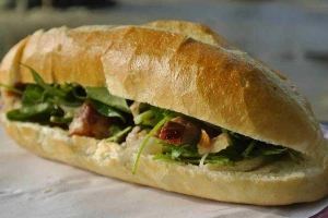 Ăn vặt Quốc Đạt - Bánh Mì Heo Quay