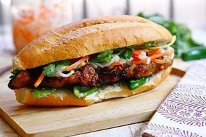 Ăn vặt Quỳnh - Bánh Mì Điểm Tâm