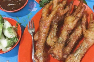 Ăn vặt Quỳnh Nga - Chân Gà & Dạ Dày Nướng