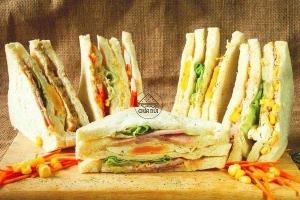 Ăn vặt Sandwich - Hamburger Chía Núi - Nguyễn Trãi