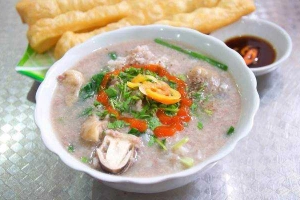 Ăn vặt Sáu Cúc - Cháo Lòng