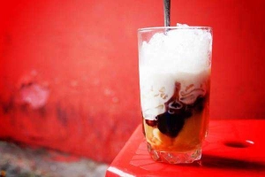 Ăn vặt Sinh Tố & Chè Ba Màu