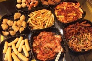 Ăn vặt Snack Box by Vàng Khè