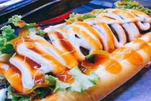 Ăn vặt SOT - Bánh Mì Hotdog