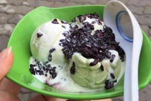 Ăn vặt Sữa Chua Ông Già Tóc Bạc - Xã Đàn