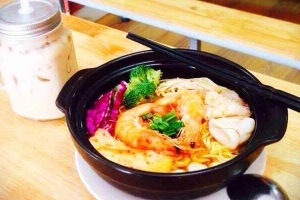 Ăn vặt Tam Hà 2 - Sinh tố & Chè Thảo