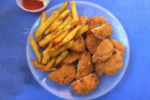 Ăn Vặt Tây Hồ - Bánh Gà Giòn & Bánh Mì Thịt Xiên