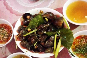 Ăn vặt Thành Nguyệt - Bánh Đúc & Ốc Nóng