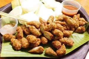 Ăn vặt Thanh Sơn - Nem Chua Rán