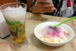 Ăn vặt Thanh Tuyền - Chè Sài Gòn - Phùng Khoang