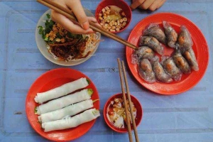 Ăn vặt Thanh Xuân - Nộm Bò Khô & Bánh Bột Lọc