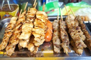 Ăn vặt Thịt Xiên Nướng - Hàng Buồm