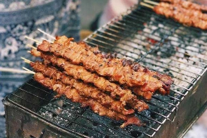 Ăn vặt Thịt Xiên Nướng - Hàng Dầu