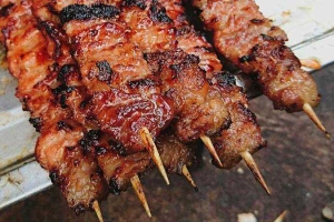 Ăn vặt Thịt Xiên Nướng Thu Ngân - Định Công Thượng