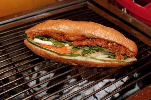 Ăn vặt Thu Đông - Bánh Mì Hội An - Lê Bình