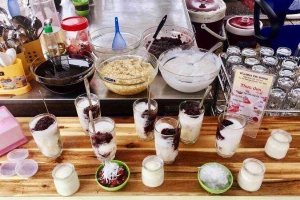 Ăn vặt Thu Hương - Sữa Chua Trân Châu & Chè Bưởi