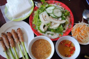 Ăn vặt Thủy - Nem Lụi - Bún Thịt Nướng & Bánh Cuốn