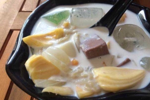 Ăn vặt Thủy Tít - Chè Sầu, Sữa Chua & Nước Giải Khát