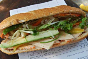 Ăn vặt Tiệm Bánh Mì Thức
