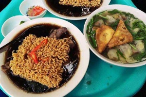 Ăn vặt Gà Tần & Tiết Tần - Hàng Cá