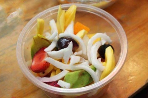 Ăn vặt Trà Sữa & Trái Cây Tô - Xóm Chiếu