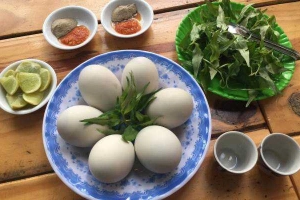 Ăn vặt Trứng Lộn - Trần Cao Vân